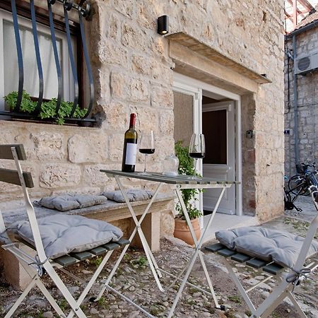 Apartment Kirinkin Vis Dış mekan fotoğraf