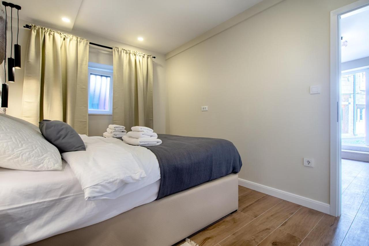 Apartment Kirinkin Vis Dış mekan fotoğraf