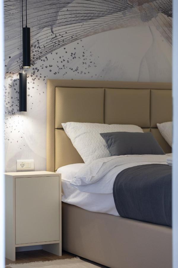 Apartment Kirinkin Vis Dış mekan fotoğraf