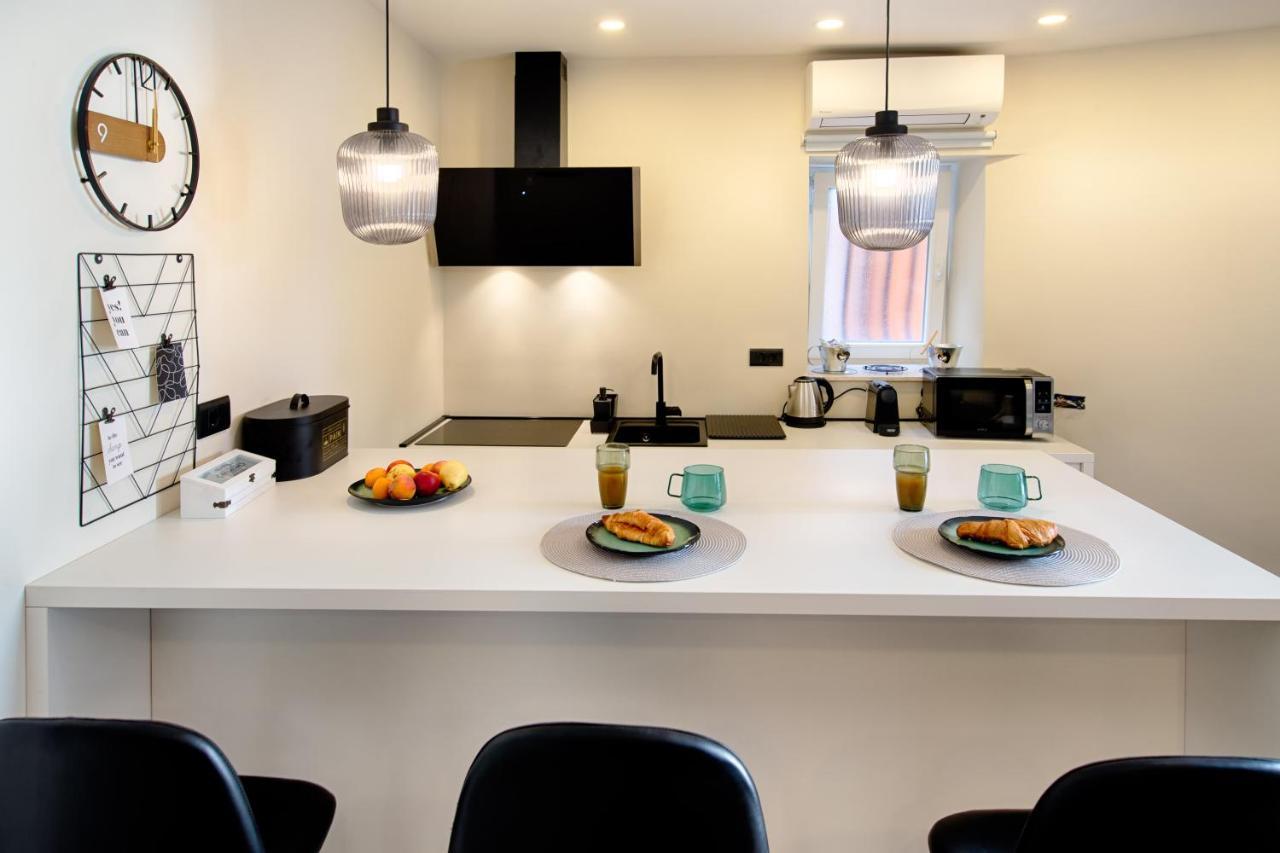 Apartment Kirinkin Vis Dış mekan fotoğraf